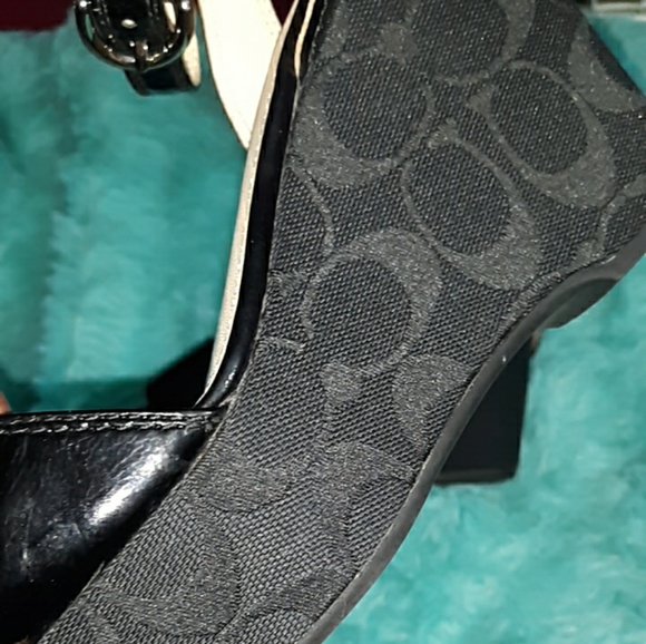 COACH Sandals - Picture 4 of 7